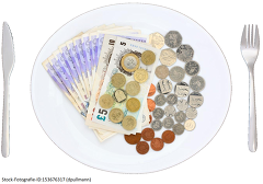 Istock-ID153676317 dpullmann Teller Geld Istock-ID153676317 dpullmann Teller Geld