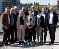 ©BRS: BRS-Vorstand v.l.: Joachim Keller, Christoph Nieberle, Dr. Manfred Leberecht, Dr. Britta Becke, Horst Kaisinger, Dr. Nora Hammer, Hans-Peter Meyn, Sabine Mühlbach, Jürgen Langreder, Georg Geucke (es fehlen Georg Hollfelder, Paul Hegemann und Ralf Strassemeyer) ©BRS: BRS-Vorstand v.l.: Joachim Keller, Christoph Nieberle, Dr. Manfred Leberecht, Dr. Britta Becke, Horst Kaisinger, Dr. Nora Hammer, Hans-Peter Meyn, Sabine Mühlbach, Jürgen Langreder, Georg Geucke (es fehlen Georg Hollfelder, Paul Hegemann und Ralf Strassemeyer)